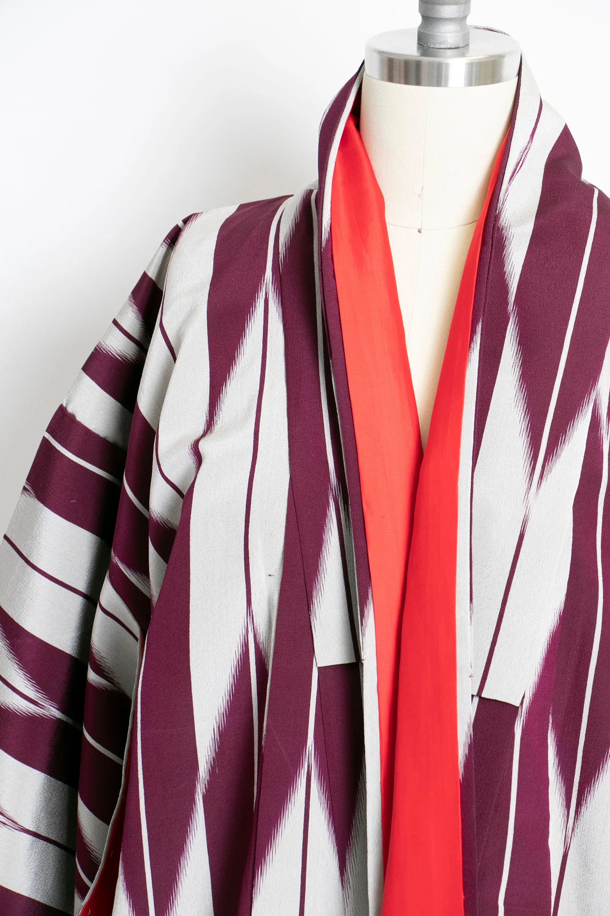 1950s Kimono Japanese Robe Crepe Long Purple Grey 60s