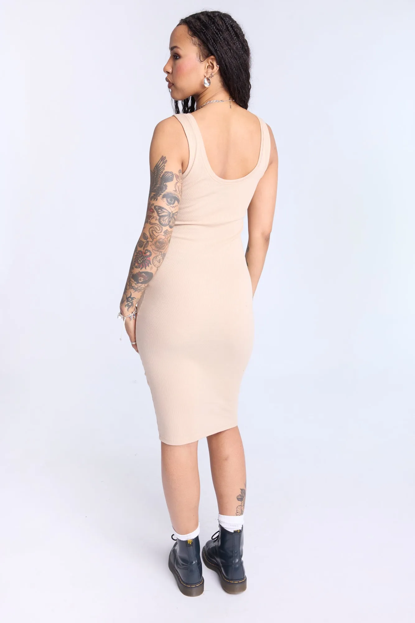 Robe moulante coupe midi