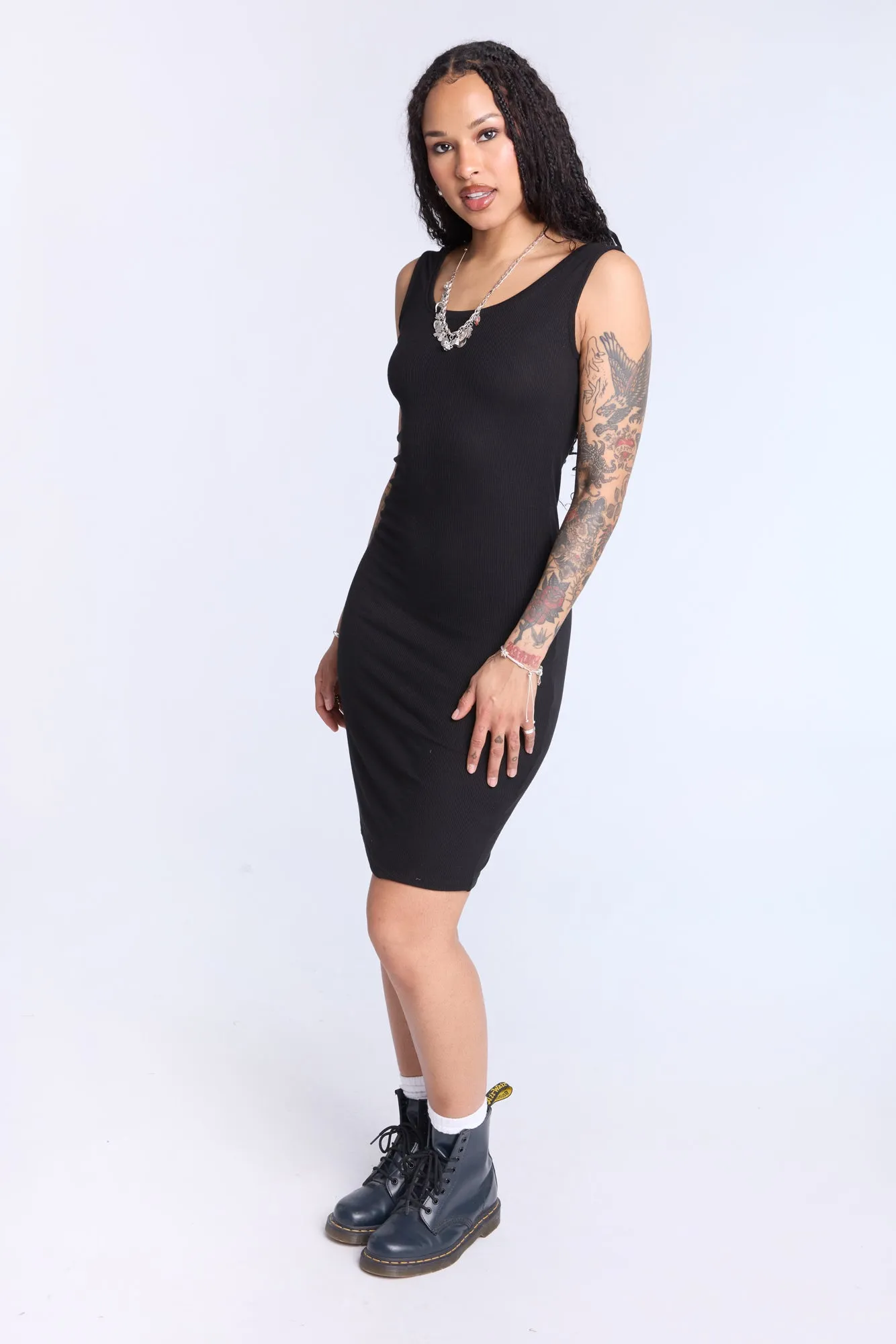 Robe moulante coupe midi