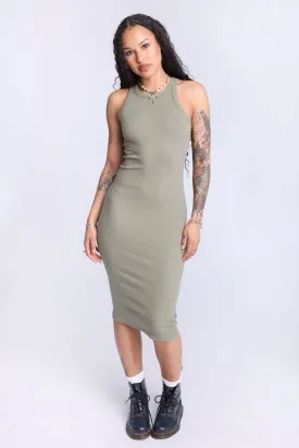 Robe moulante sans manches à coupe midi