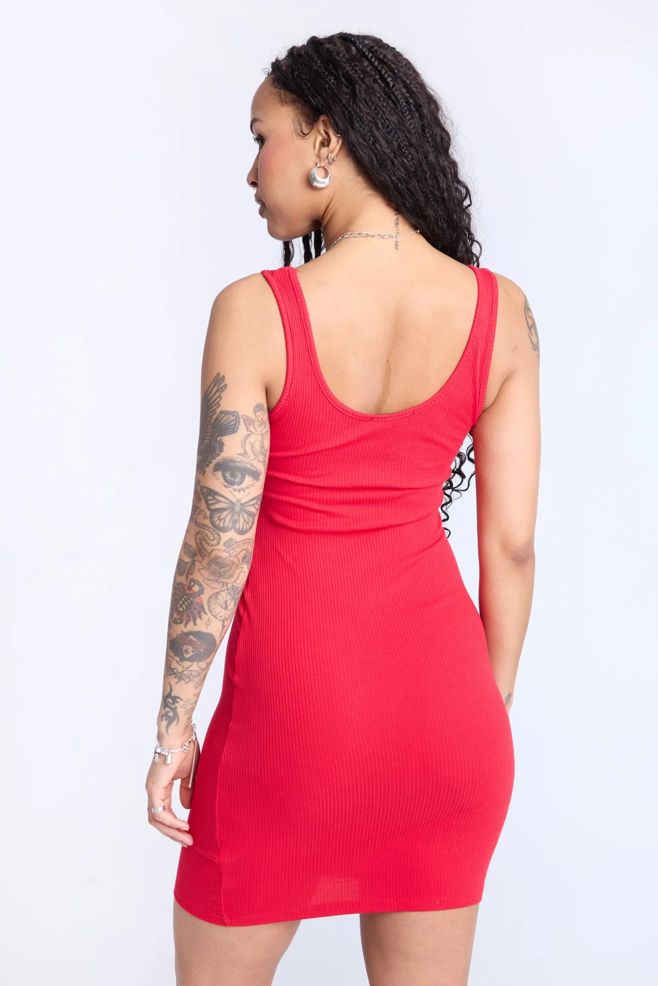 Robe moulante sans manches en tissu côtelé